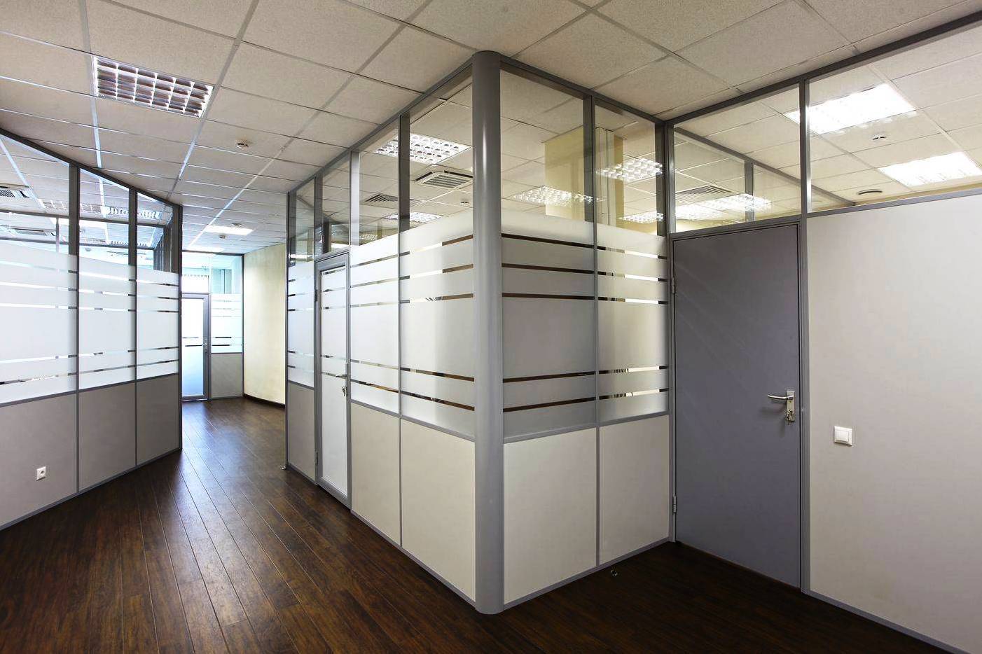 <span style="font-weight: bold;">комбинированные перегородки</span>